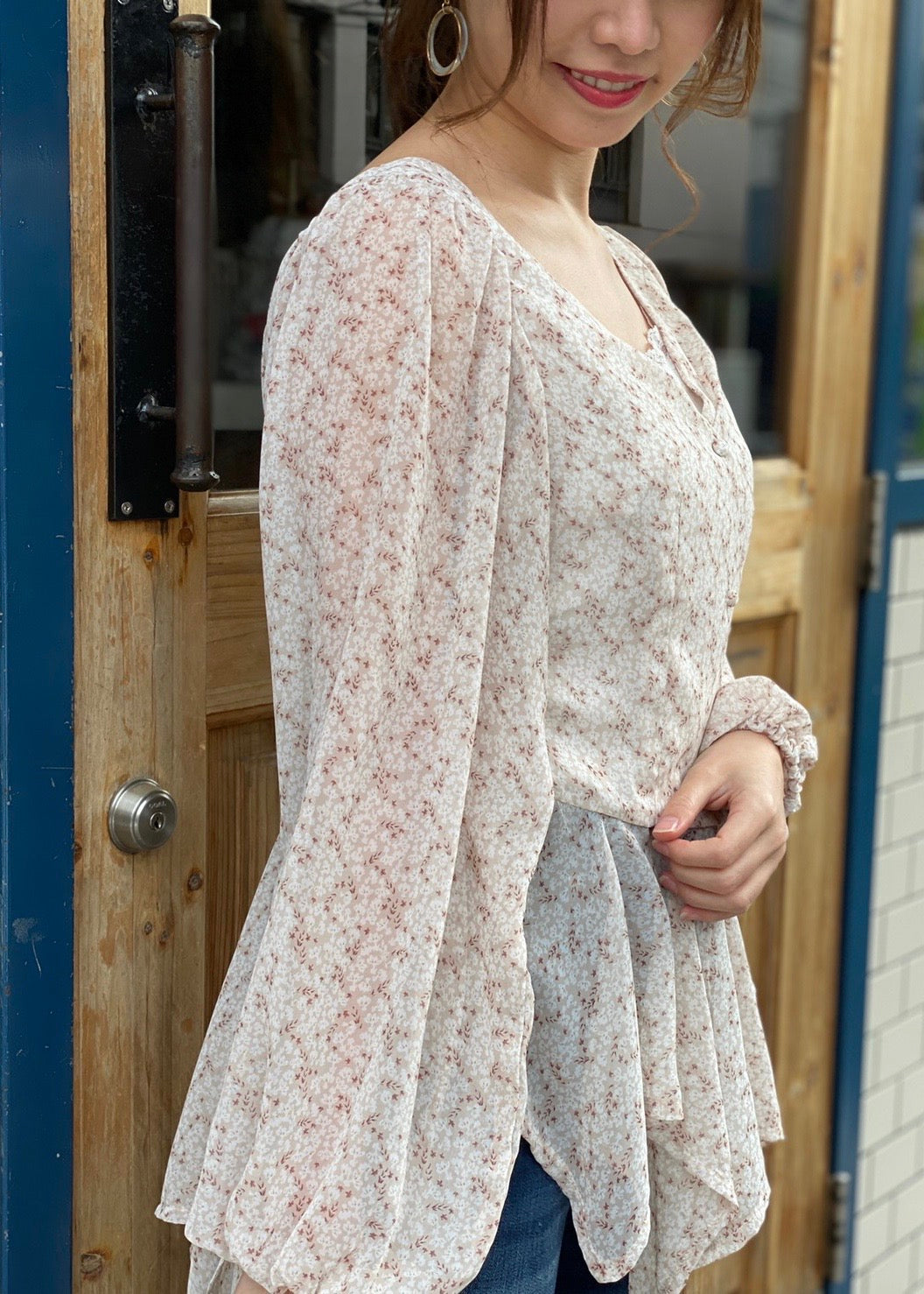 Flower chiffon blouse