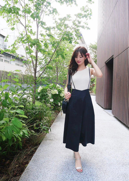 Shirring shoulder skirt