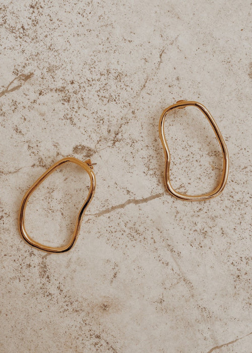 Nuance oval pierces